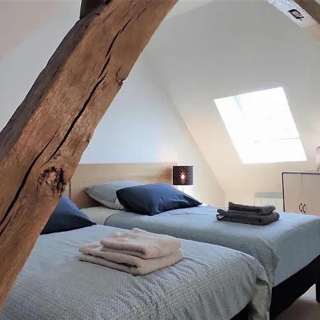 Remerangles, 3 Pieces, 6 Personnes - Fr-1-526-32